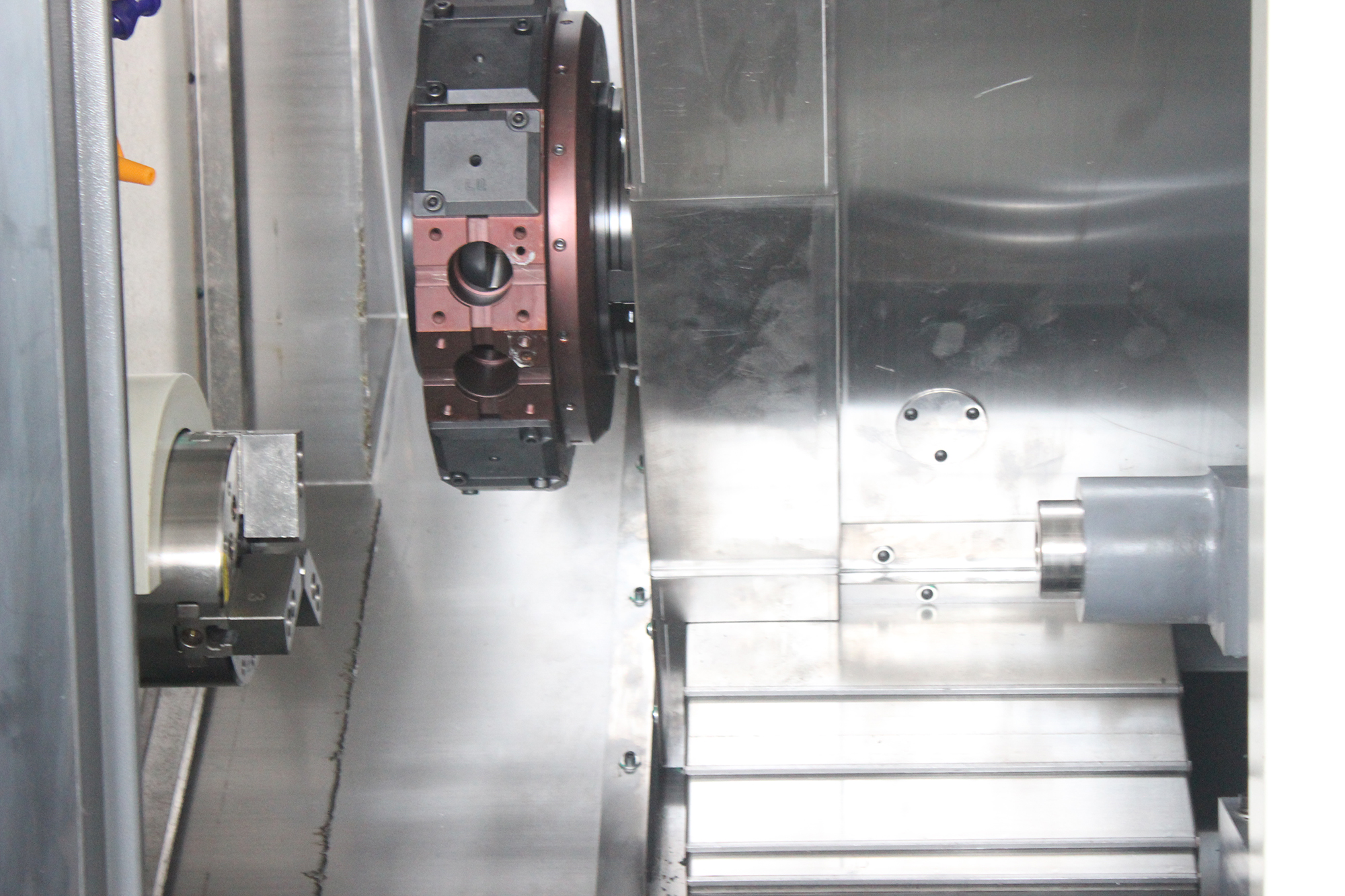 GD-55Y Turn-mill composite machine tool