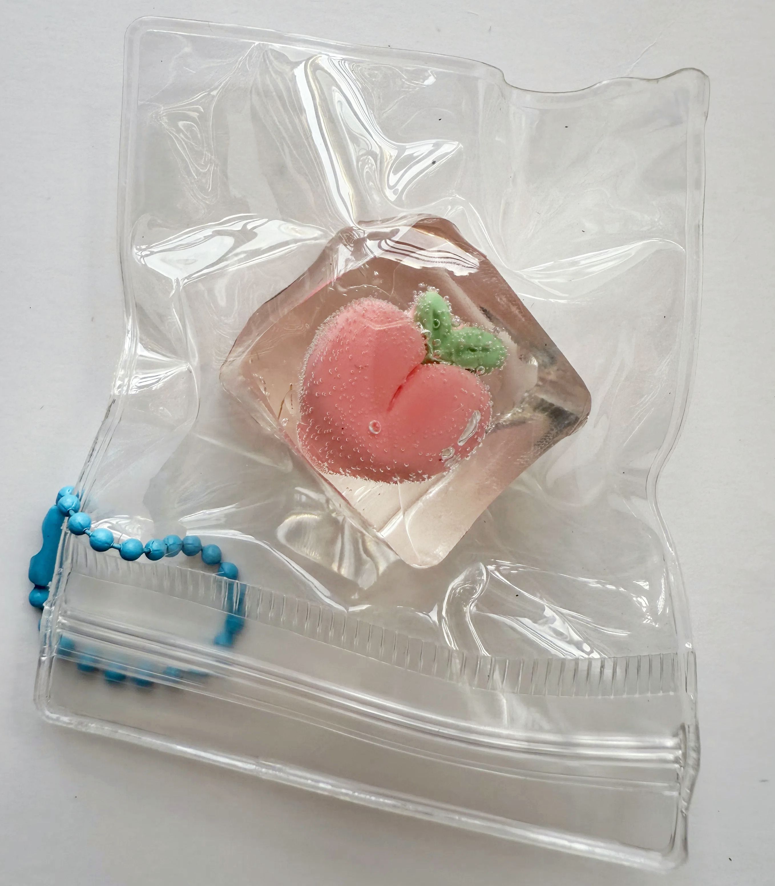 ふわふわ握り握り — あなたの小さなストレス解消パートナー