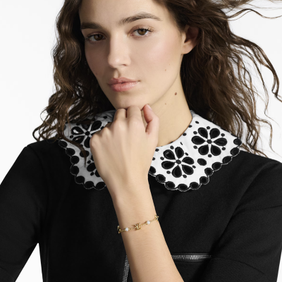 LOUIS VUITTON Beaded bracelet