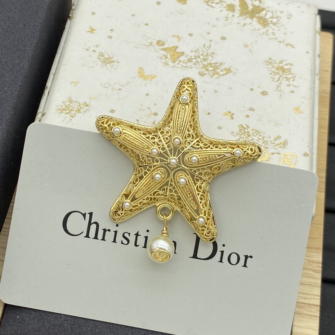 Dior Sea Star Shell Pearl Brooch 5cm