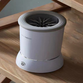 Pet automatic foot washing cup