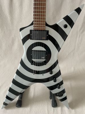 OEM 6 Strings Dimebag Darrell  Signature Stealth Electric GuitarBullseye 2005 Black/Silvery Grey Bullseye
