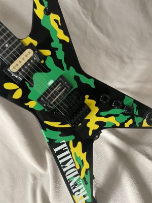 Custom Dimebag Trendkill  CF Electric Guitar 6 strings Skull Body HH Pickup  Black Green