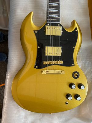 High Quality SG Electric Guitar Mahogany Body Gold Veneer