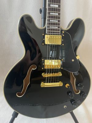 High Quality Black 335 Electric Guitar Semi Hollow Maple Body Rosewood Fingerboard 6 String Gold Hardware