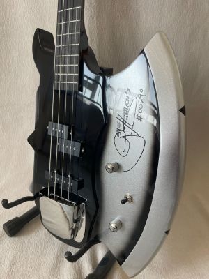 Axe Bass Gene Simmons 4 String Electric Bass Guitar Rosewood Fretboard Black