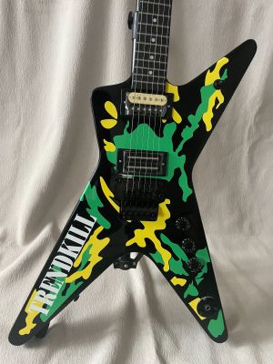 Custom Dimebag Trendkill  CF Electric Guitar 6 strings Skull Body HH Pickup  Black Green