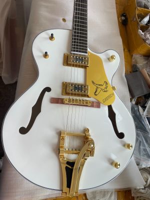 Custom White 6120 Semi-Hollow Body 6-String Electric Guitar With Gold Accessories