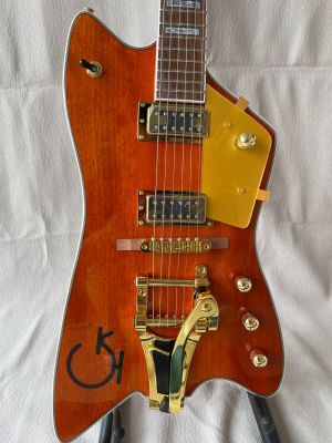 Signature Big Rock Jazz  Electric Guitar, Dual Pickups, Gold Accessories