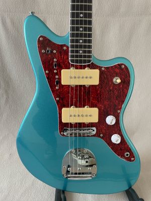 Aqua Blue Offset Guitar Red Tortoiseshell Pickguard Alder Body Vintage Style Vibrato System